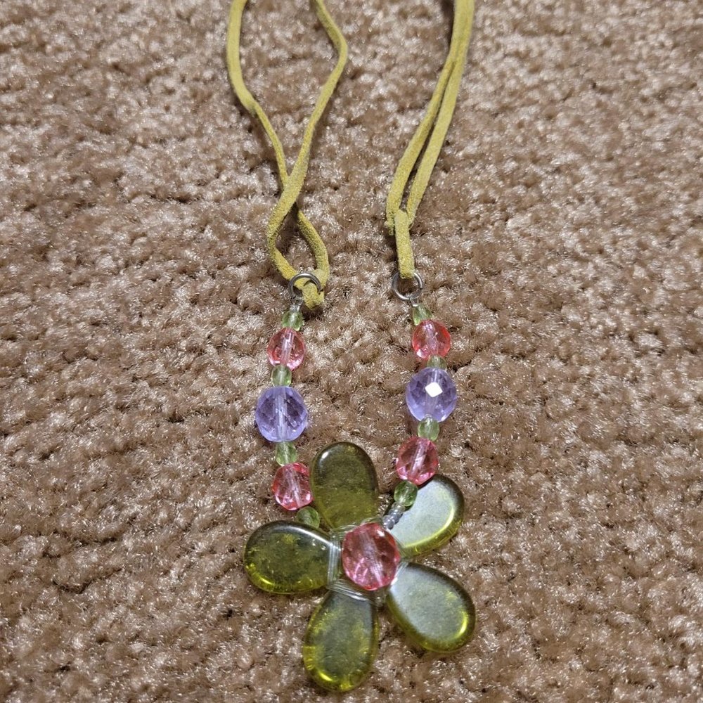 Vintage express brand plastic flower beaded necklace